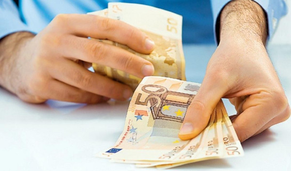 Πόσο φοροδιαφεύγουν οι μικρομεσαίοι και πόσο οι υπόλοιποι;