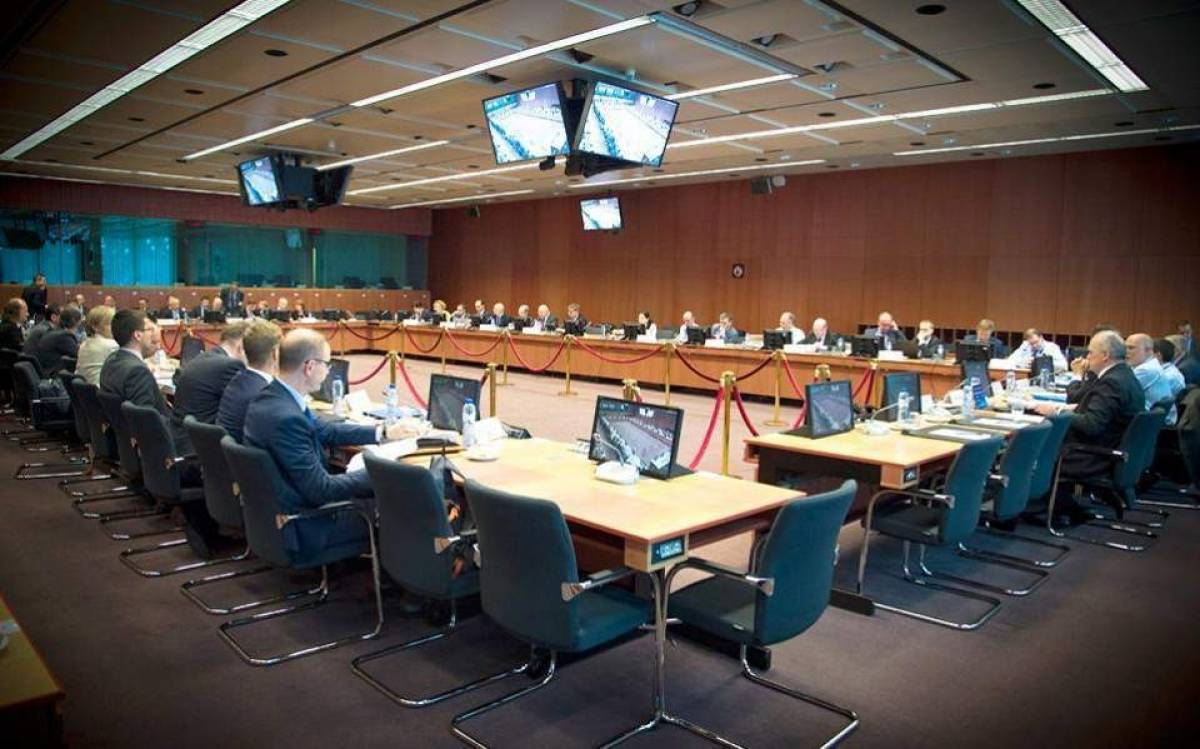 Oι δύο αποφάσεις για την Ελλάδα στο Eurogroup