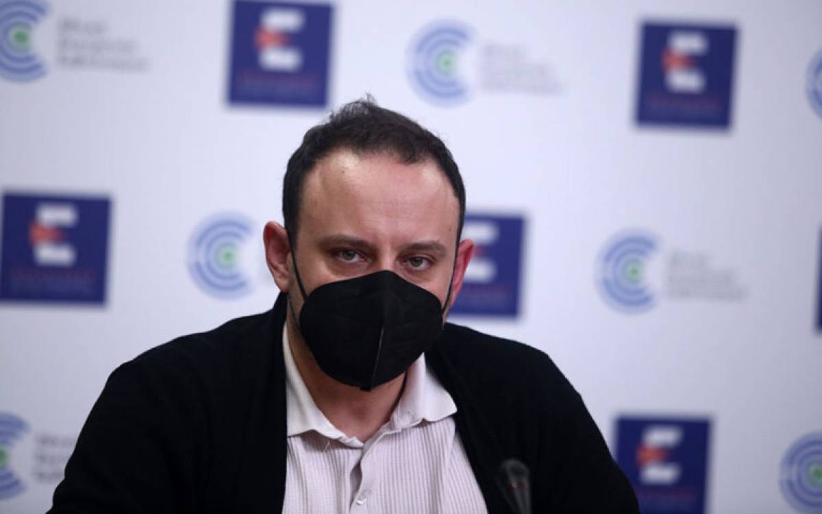 Μαγιορκίνης: Πιθανή αποκλιμάκωση των κρουσμάτων τις επόμενες δύο εβδομάδες