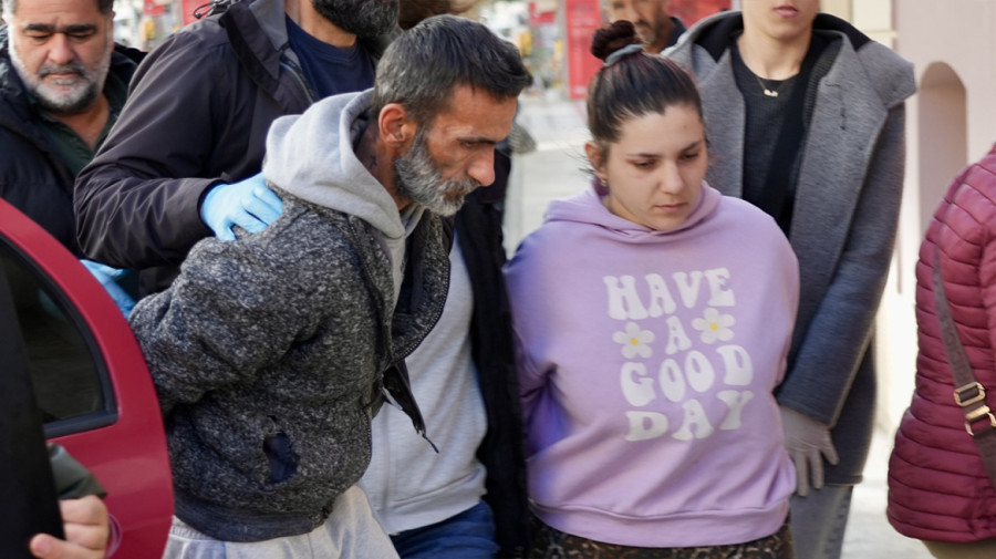 Στον Κορυδαλλό η μητέρα και ο πατριός του τρίχρονου Άγγελου