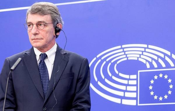 Ρωσικά αντίποινα στην ΕΕ: Απαγόρευση εισόδου σε Σασόλι και άλλους 7