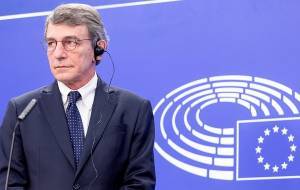 Ρωσικά αντίποινα στην ΕΕ: Απαγόρευση εισόδου σε Σασόλι και άλλους 7