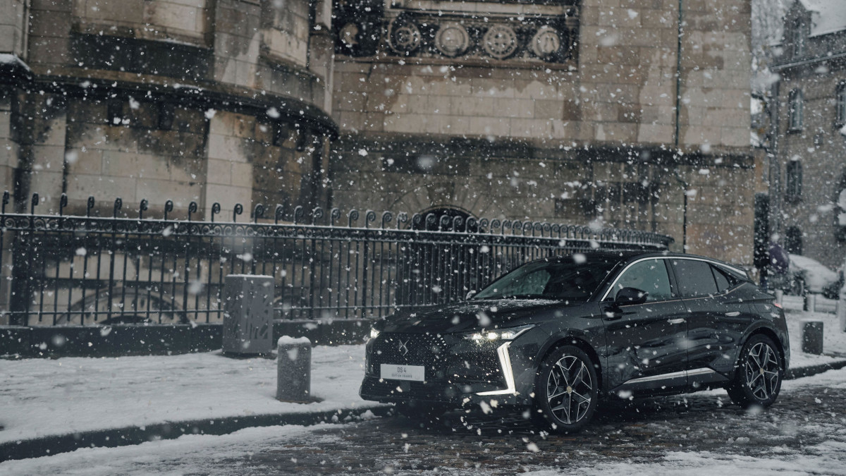H DS Automobiles παρουσίαζει τις επετειακές εκδόσεις της