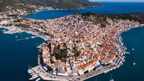 Μήνυμα μέσω 112 για τον Πόρο - «Φοράτε υποχρεωτικά μάσκα»