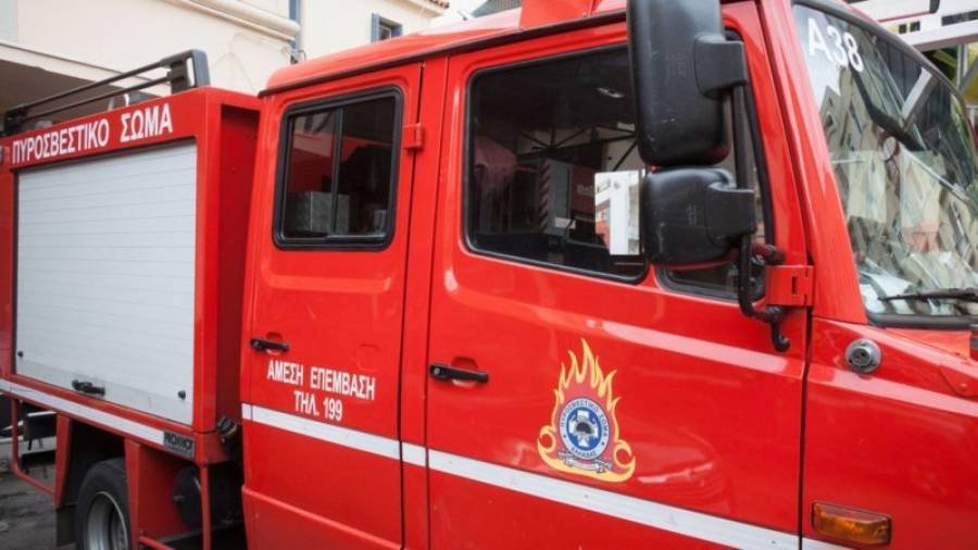 Δήμος Αθηναίων: Αποστολή προμηθειών στους πυροσβέστες που μάχονται στην Εύβοια