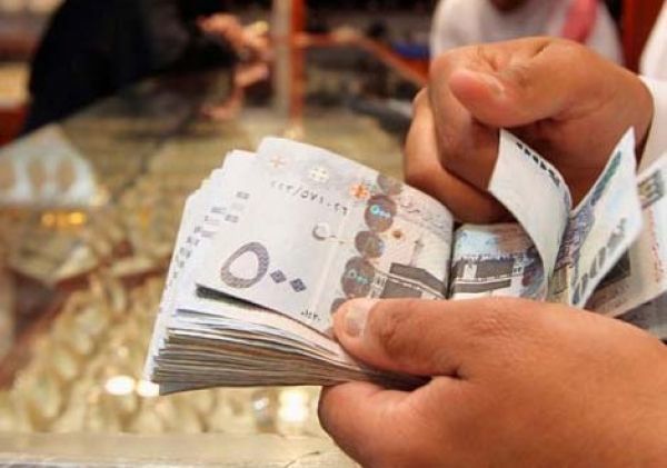 Η Σαουδική Αραβία επιβάλλει φόρο για πρώτη φορά