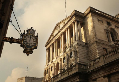 Τράπεζα της Αγγλίας: Αύξησε τα επιτόκια στο 3,5%