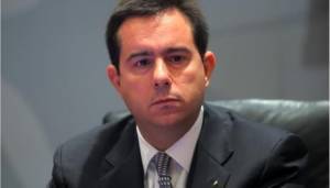 Επίσκεψη Μηταράκη στον ΕΦΚΑ:Με σταθερά βήματα στην ψηφιοποίηση του συστήματος