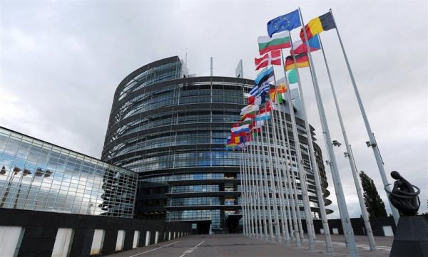 Ευρωκοινοβούλιο: Κατηγορεί για προπαγάνδα κατά ΕΕ, Ρωσία και Ισλαμικό κράτος