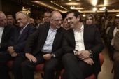 Αναζητώντας τους παραλήπτες της «ανοιχτής πρόσκλησης» Τσίπρα