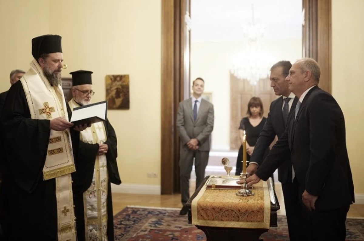 Ολοκληρώθηκε η ορκομωσία Οικονόμου και Βρούτση στο Προεδρικό Μέγαρο
