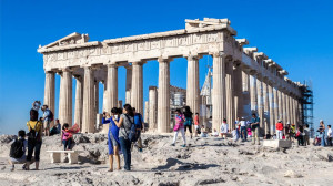 Τουρισμός: Η τριπλή πρόκληση και η «πλατφόρμα» εθνικής συναίνεσης