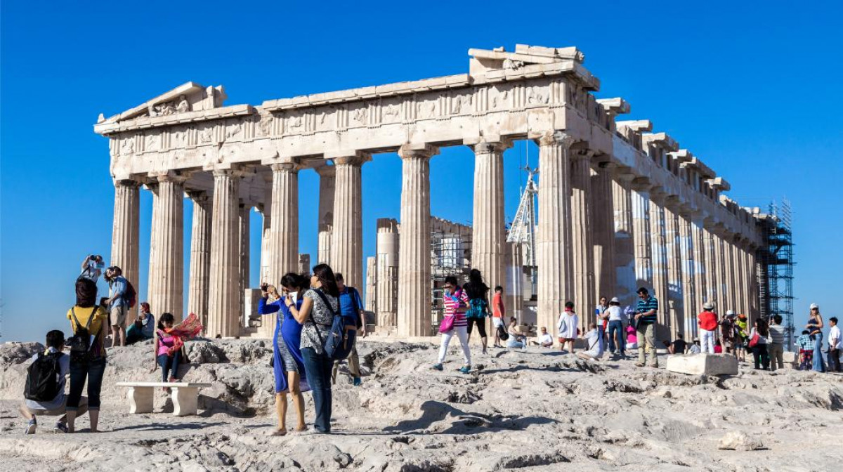 Τουρισμός: Η τριπλή πρόκληση και η «πλατφόρμα» εθνικής συναίνεσης