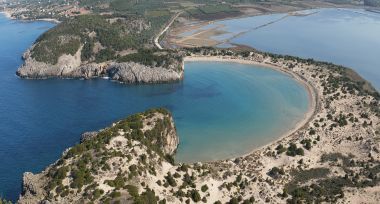 Κρυστάλλινα τα νερά στο 97% των ελληνικών παραλιών