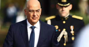 Δένδιας: Ευχές στην Πολεμική Αεροπορία