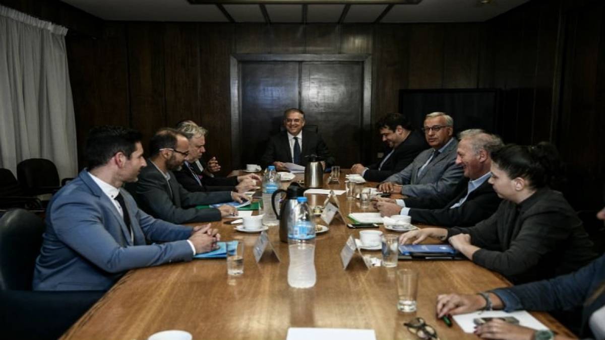 Ψήφος αποδήμων: Οριστικοποιήθηκαν οι συναινετικές αποφάσεις της διακομματικής επιτροπής