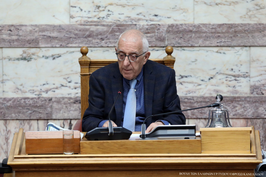 Κακλαμάνης: Πηγή έμπνευσης για την ελληνική κοινωνία η επιτυχία της Εθνικής Πόλο Γυναικών