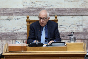 Κακλαμάνης: Πηγή έμπνευσης για την ελληνική κοινωνία η επιτυχία της Εθνικής Πόλο Γυναικών