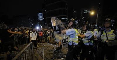 Χονγκ Κονγκ: Διαδηλωτές ζητούν την παραίτηση της επικεφαλής της κυβέρνησης