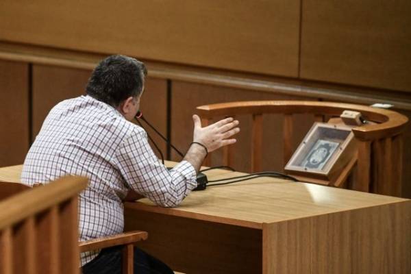 Δίκη ΧΑ: Έξι χρόνια μετά, ο Ρουπακιάς ενώπιον του δικαστηρίου