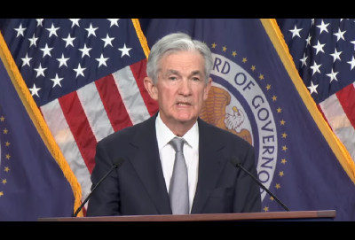 Επιτόκια: Νέο «βήμα σημειωτόν» από τη Fed- Οι δηλώσεις Πάουελ