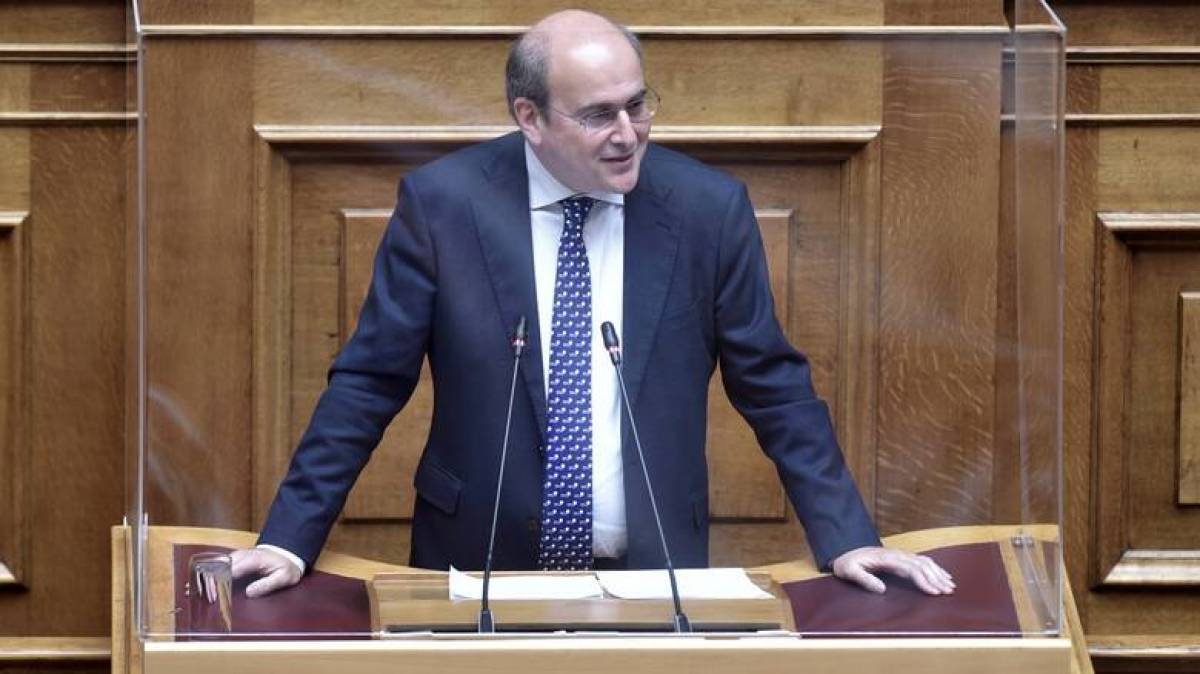 Χατζηδάκης: Το εργασιακό νομοσχέδιο δίνει παραπάνω δύναμη στον εργαζόμενο
