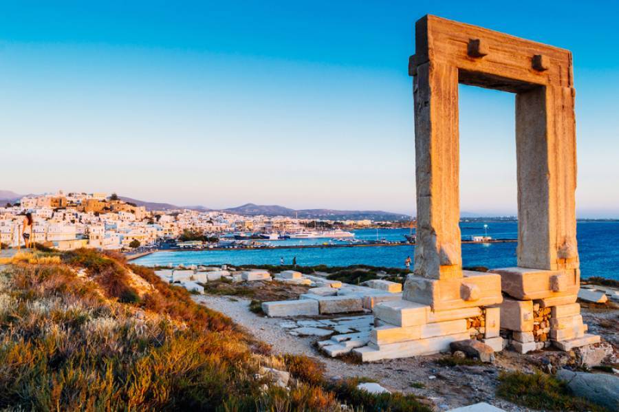 Στα ύψη η θετικότητα στα νησιά-9,6% η Νάξος, 6,04% η Μύκονος