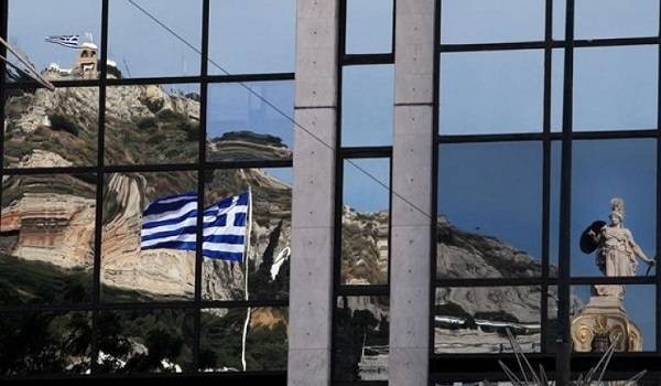 12 μήνες εκλογολογία-Μην ενοχλείτε τη χώρα