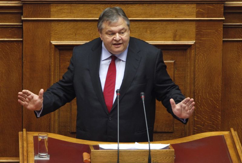 Ευ. Βενιζέλος: Υιοθετείτε συμφέροντα που έχουν θιγεί από την ακύρωση των συμβάσεων