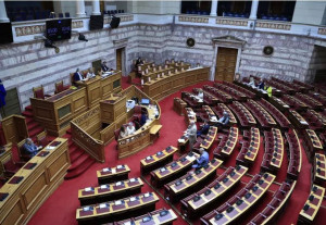 Βουλή: Σε υψηλούς τόνους η συζήτηση για την Προανακριτική για τα Τέμπη – Πότε ολοκληρώνεται η ψηφοφορία