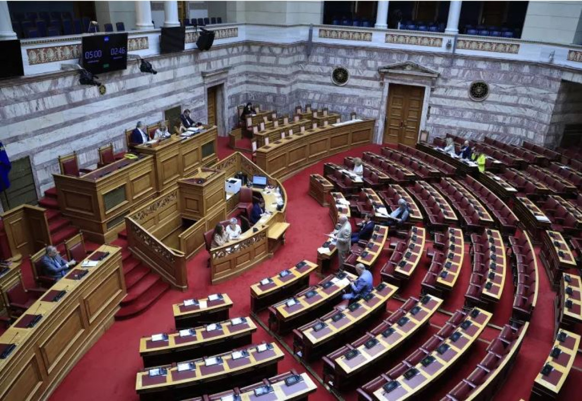 Βουλή: Σε υψηλούς τόνους η συζήτηση για την Προανακριτική για τα Τέμπη – Πότε ολοκληρώνεται η ψηφοφορία