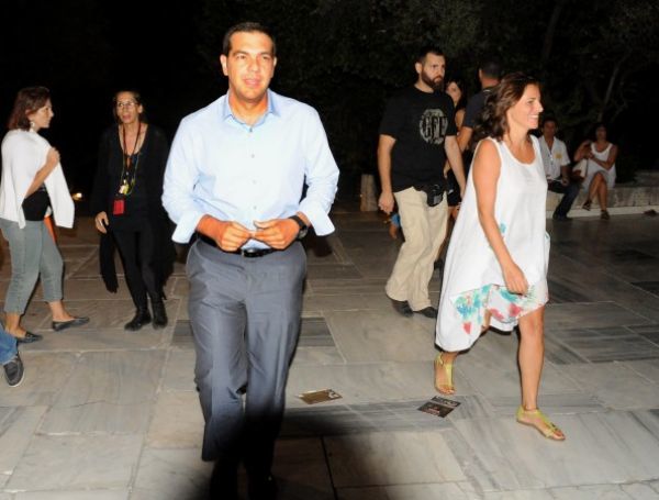 Το ταξίδι και τα μπάνια του Αλέξη Τσίπρα στην Ερεικούσα