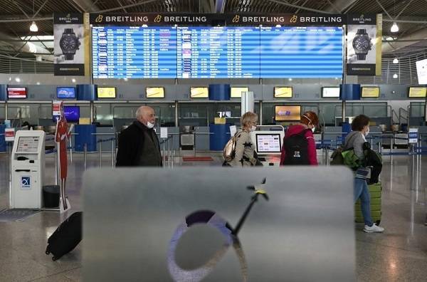Αεροπορική αγορά:Mικρότερα τέλη για να «μαζευτεί» η ζημιά στο ΑΕΠ