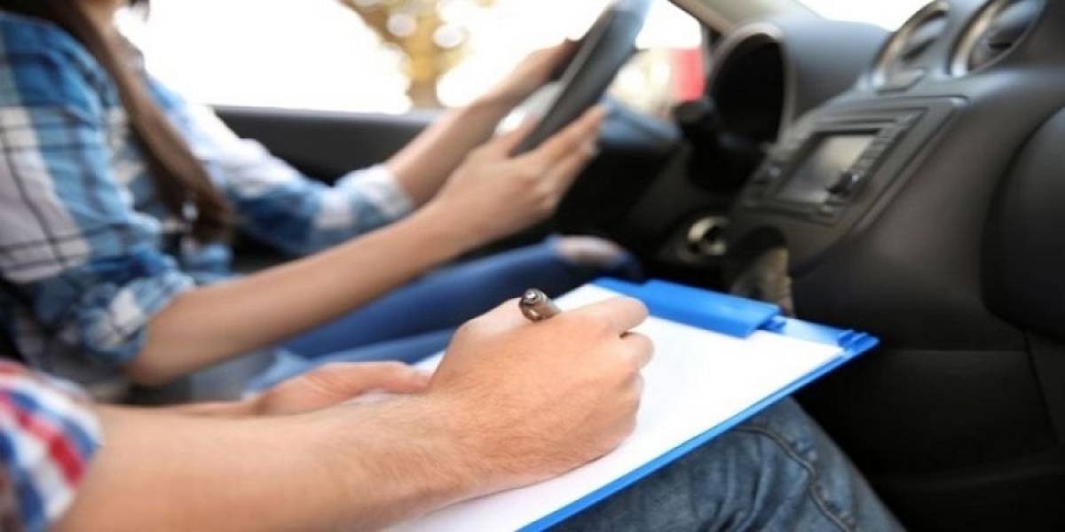 Περιφέρεια Αττικής: Έκδοση 98.000 διπλωμάτων οδήγησης που εκκρεμούσαν 1,5 χρόνο