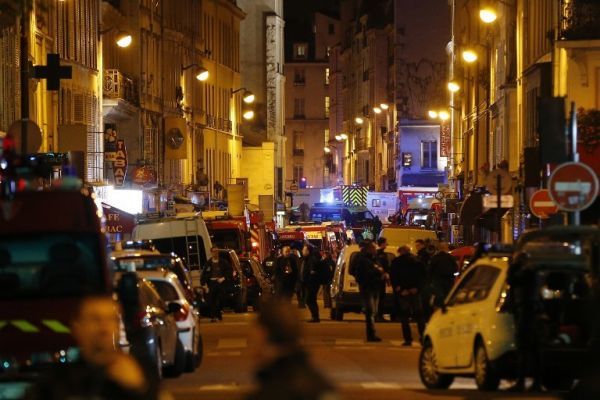 Παρίσι-Τρομοκρατία: Όλα τα βίντεο που «πάγωσαν» τον πλανήτη-Συγκλονιστικές εικόνες