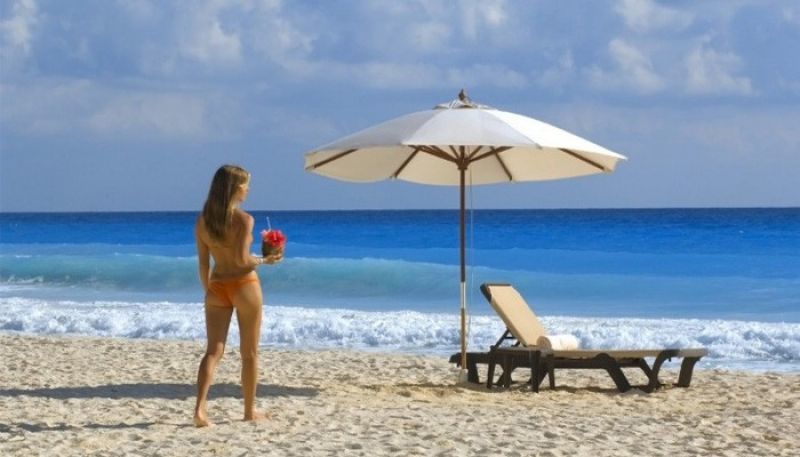 Παγωμένη ρακί και περιπέτεια στο πακέτο για τους... swingers