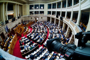 Τι δείχνει το «ισοζύγιο» καραμανλικών-σαμαρικών στην νέα κυβέρνηση