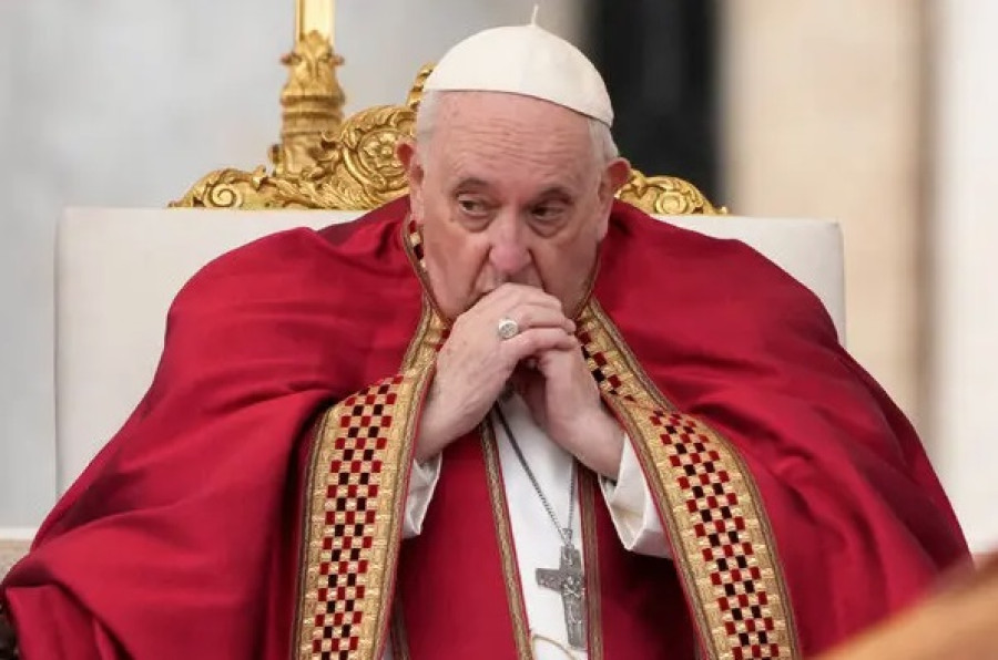 Αινιγματική δήλωση από τον Πάπα Φραγκίσκο και σενάρια παραίτησης