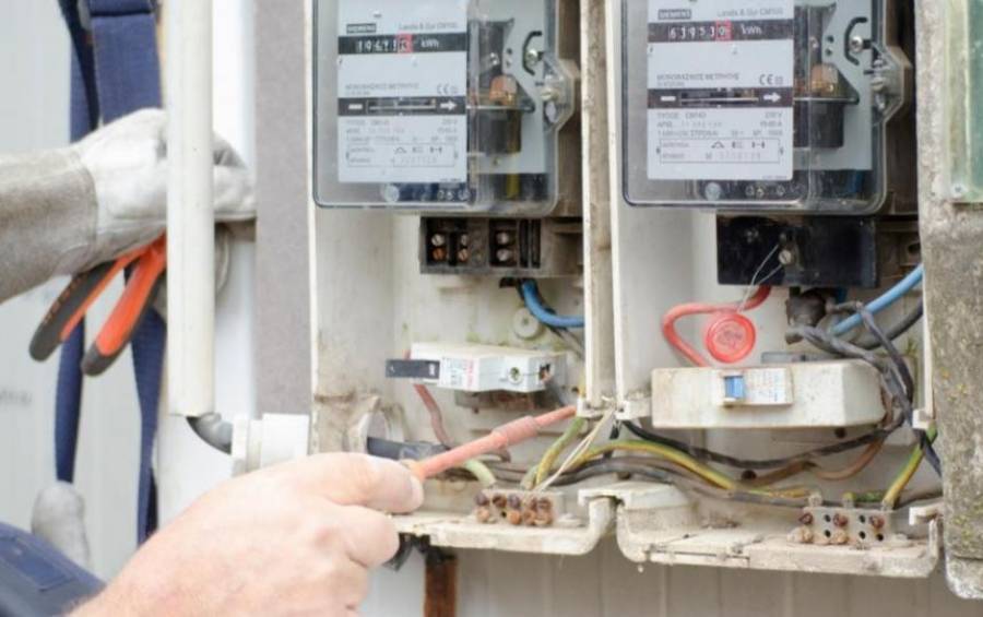 ΥΠΕΝ: Λάθη που διορθώνονται αμέσως οι αποκοπές ρεύματος