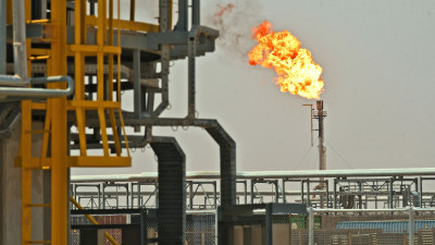 Ασκήσεις… ισορροπίας για το πετρέλαιο, «εκτοξεύεται» το φυσικό αέριο