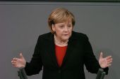 Μέρκελ: «Μνημόνιο ακόμα και για τις επαναγορές των ομολόγων»