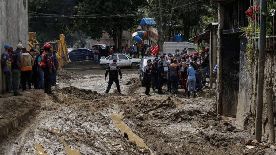 Φονικές πλημμύρες πλήττουν τη Βενεζουέλα - Τουλάχιστον 20 νεκροί