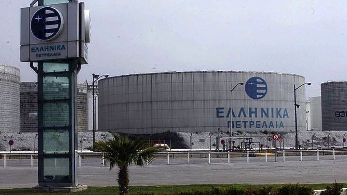 Εργαζόμενοι ΕΛΠΕ: Οι Ιταλοί «επενδυτές» αποδείχθηκαν «ξυπόλητοι πρίγκιπες»