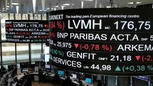 Μεικτά πρόσημα στο άνοιγμα των ευρωαγορών στη σκιά της Όμικρον