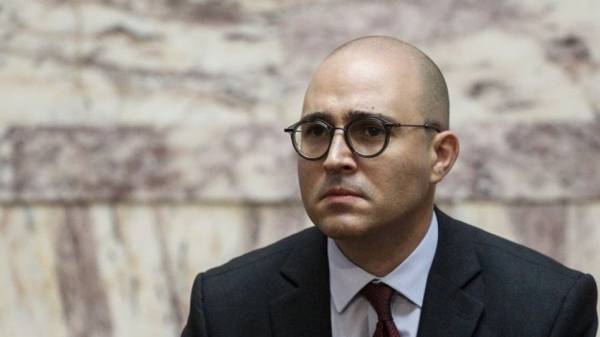 Επιτροπή Δεοντολογίας Βουλής: Να αρθεί η ασυλία Μπογδάνου