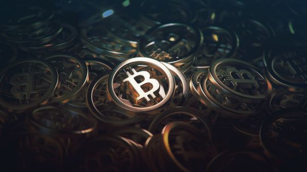 Συνεχίζουν να εξανεμίζονται τα κέρδη του Bitcoin