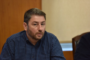 Ανδρουλάκης: Υπεύθυνοι για τη λειτουργία ψηφιακού παρακράτους Μητσοτάκης και Τσίπρας