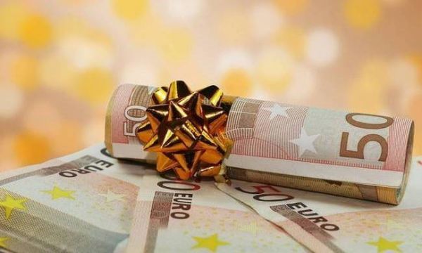 Δώρο Χριστουγέννων 2016: Ποιοι το δικαιούνται- πώς υπολογίζεται