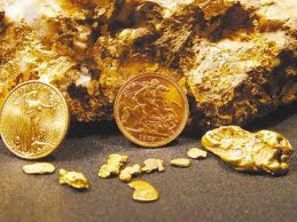 H FED ρίχνει τις τιμές του χρυσού και του πετρελαίου