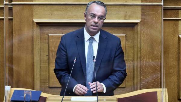 Διαβεβαιώσεις Σταϊκούρα για βελτιώσεις στο ν/σ για ΝΣΚ και ΕΑΒ